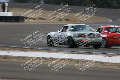 media/Nov-16-2025-CalClub SCCA (Sun) [[2975c16dfc]]/Group 4/Turn 1/